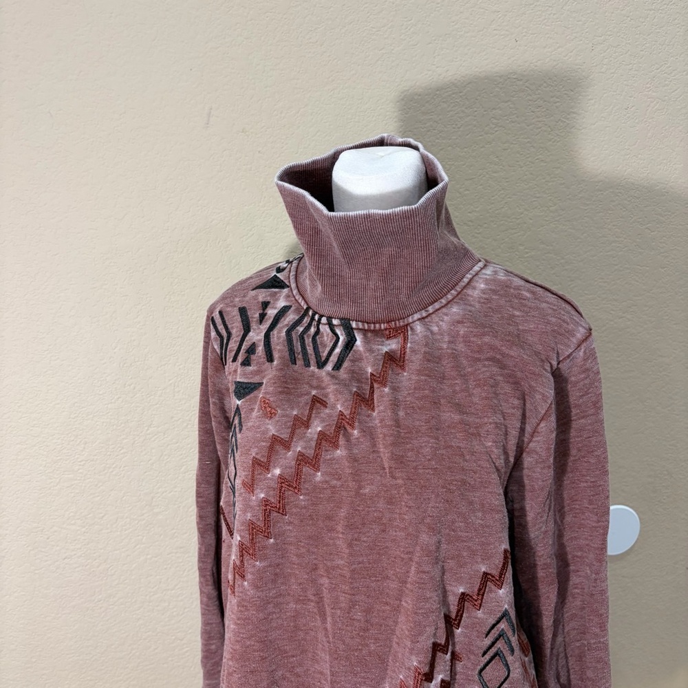 Ariat Women's Sweatshirt Turtleneck Maroon Aztec Native Western Sz M Biker Boho - Picture 2 of 11